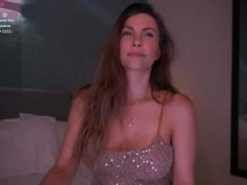 gialiann — webcam model online on bongacams