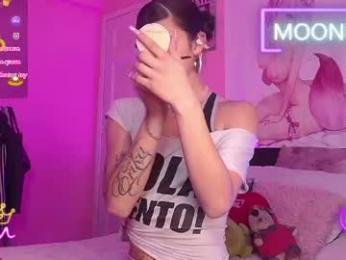 moonfiredance — Chaturbate stream photo (Aug 2026)