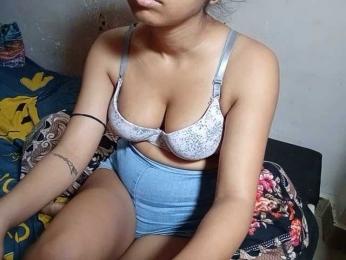 TaraVij — webcam model online on bongacams