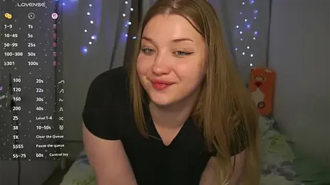 CuteSharloti — Stripchat stream photo (Sep 2026)