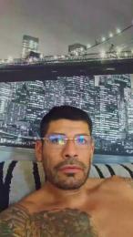 Leonsalvajexxx — Cam4 stream photo (Mar 2026)