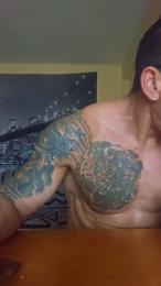 Leonsalvajexxx — Cam4 stream photo (Apr 2026)