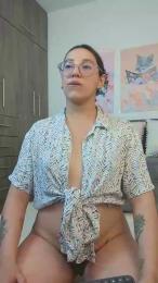 Mllevv — Cam4 stream photo (Sep 2026)