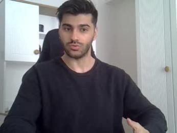 fortiori8 — Chaturbate stream photo (Apr 2026)