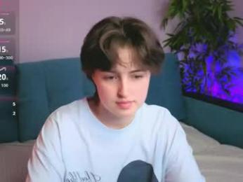 nanami_v02 — webcam model online on chaturbate