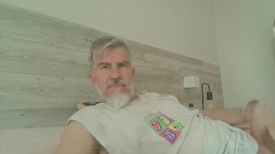 gironafun — webcam model online on cam4