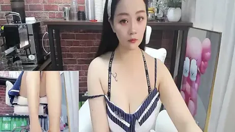 Latte-01 — Stripchat stream photo (May 2026)