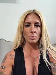 blondiluvsanal — Stripchat stream photo (Apr 2026)