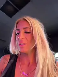 blondiluvsanal — Stripchat stream photo (Apr 2026)