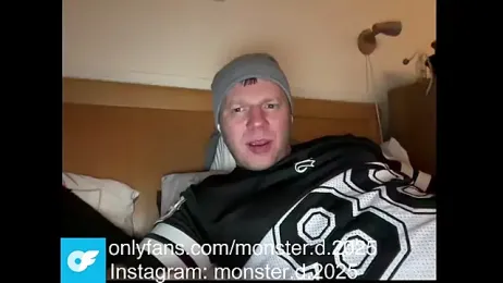 monster_d_2025 — webcam model online on stripchat