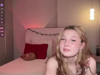 slola_li — webcam model online on chaturbate