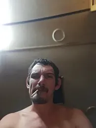 mike42088 — webcam model online on stripchat
