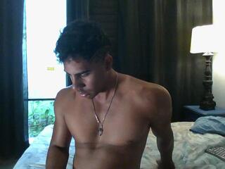 King Raul — Flirt4free stream photo (Apr 2026)