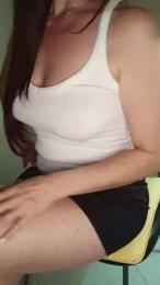 hotlove979 — webcam model online on cam4