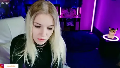 NaomiHita — webcam model online on stripchat