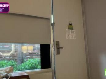 scarlettgracevip — webcam model online on chaturbate