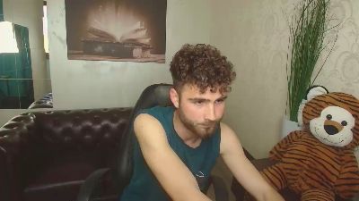 KyloEast — Cam4 stream photo (Apr 2026)