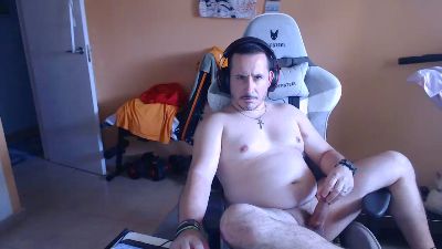 Thor_e84 — webcam model online on cam4
