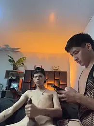 SebastianReed_ — webcam model online on stripchat