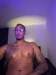 black_west — Stripchat stream photo (Apr 2026)