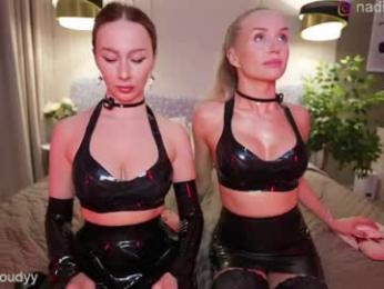 mia_cloudy — Chaturbate stream photo (Apr 2026)