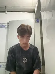 Nguyencuong1999 — Stripchat stream photo (May 2026)