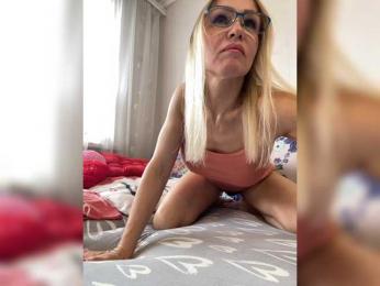 Lisa1225 — Bongacams stream photo (Apr 2026)