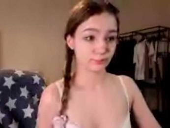 HoneyComfya — Bongacams stream photo (Apr 2026)