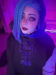 seraphine23 — Stripchat stream photo (Mar 2026)