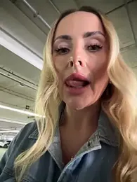 EmaSalis — Stripchat stream photo (Apr 2026)