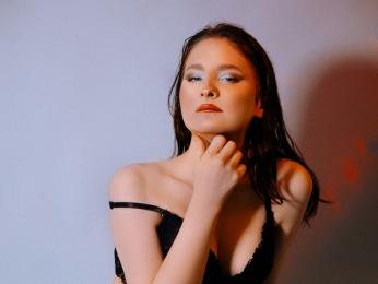 KiraClair — webcam model online on livejasmin