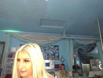 adrianna_fox — bongacams