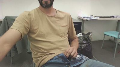 cock8424 — Cam4 stream photo (Jun 2026)