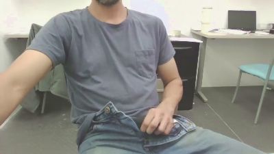 cock8424 — webcam model online on cam4