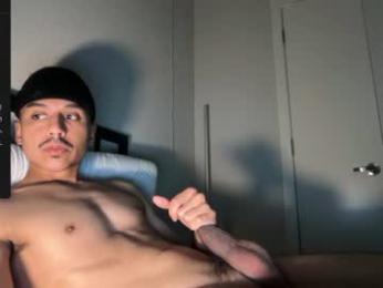 xmomentumx — Chaturbate stream photo (Jul 2026)