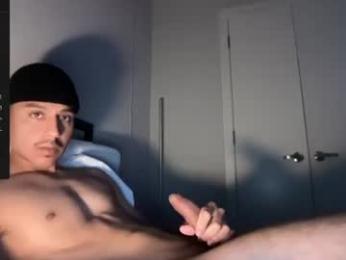 xmomentumx — Chaturbate stream photo (Jul 2026)