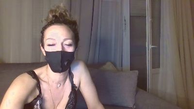 LibertyDark — webcam model online on cam4