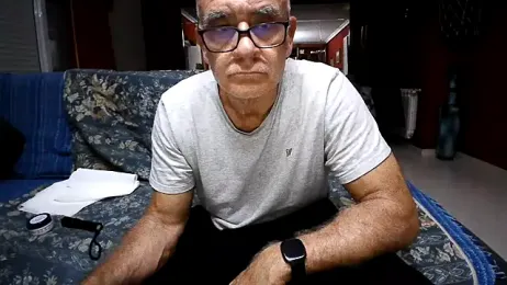 maduroguapo — webcam model online on stripchat