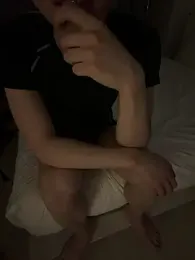 max_04 — webcam model online on stripchat