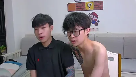 Similu-001 — webcam model online on stripchat