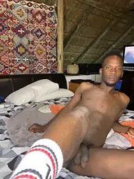 RAWFREAKYVERSE — webcam model online on stripchat