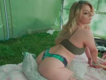 goldengoddessxxx — Chaturbate stream photo (Apr 2026)