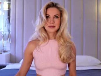 krissone — Chaturbate stream photo (Apr 2026)