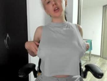 vanandjuani — Chaturbate stream photo (Apr 2026)