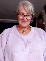 irinamaux — stripchat