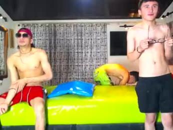 gnecos — Chaturbate stream photo (Oct 2026)