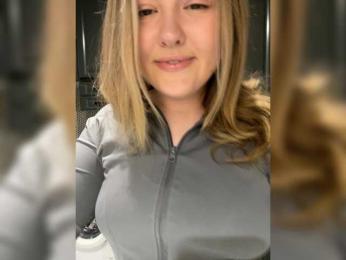 SunshineEmma — Bongacams stream photo (Mar 2026)