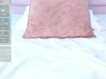 nova_bliss — Chaturbate stream photo (Aug 2026)