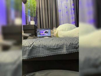 MagicMelody — webcam model online on bongacams