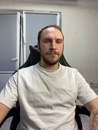 _XxX-XxX__ — Stripchat stream photo (Mar 2025)